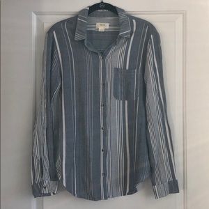 Never Worn Textured Button Down